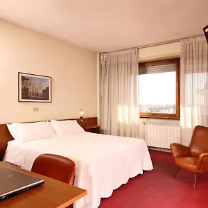 Hotel Radio, Řím